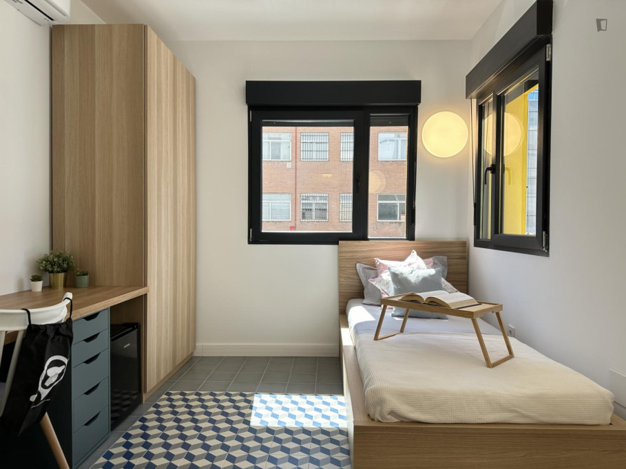 Homely single ensuite bedroom in Simancas - Madrid - chambre - ImmoJeune