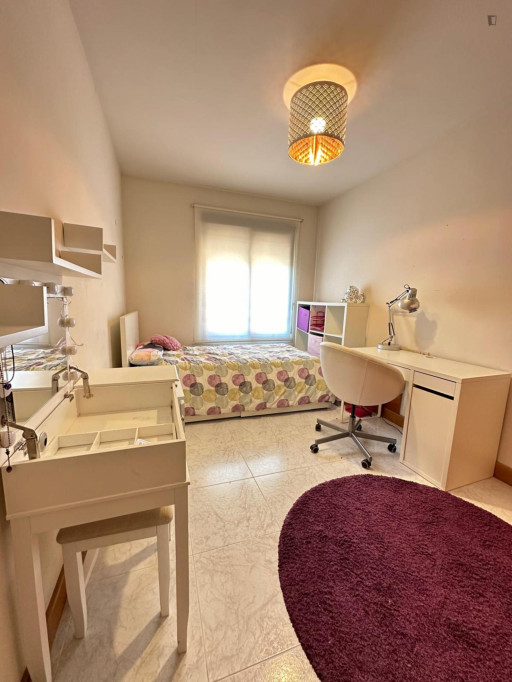 Interesting single bedroom in Castelló de la Plana - Castello de la Plana - chambre - ImmoJeune