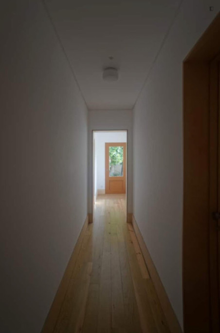 Irresistible 1 Bedroom Apartment close to Coimbra Train Sation