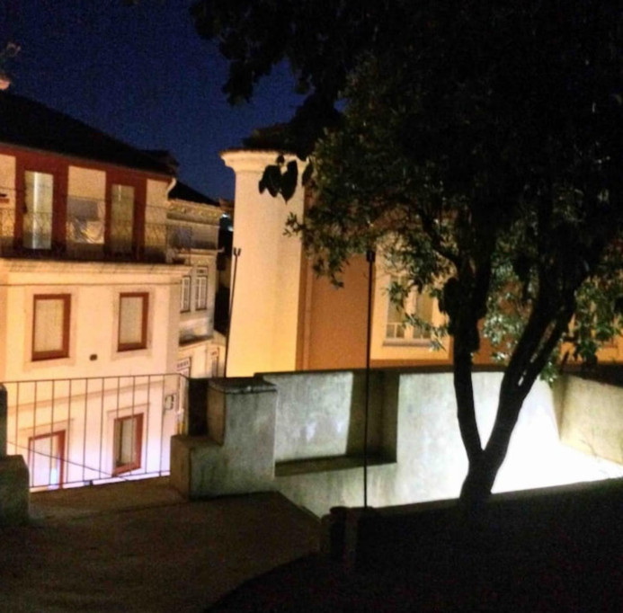 Irresistible 1 Bedroom Apartment close to Coimbra Train Sation