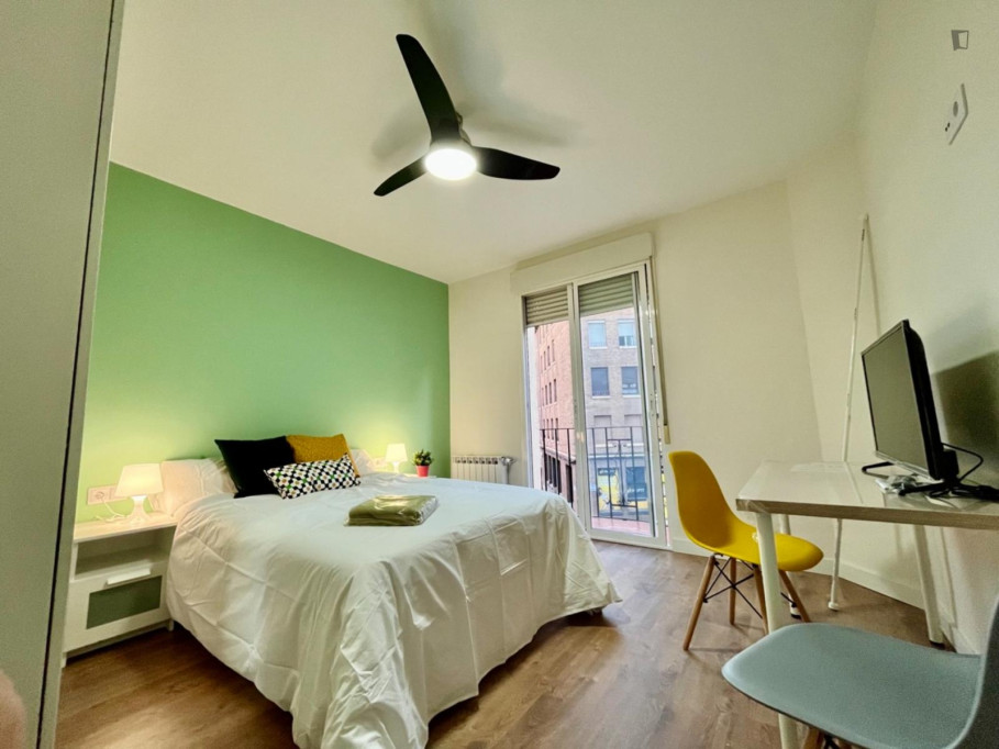 Charming double bedroom in Parque de Roma