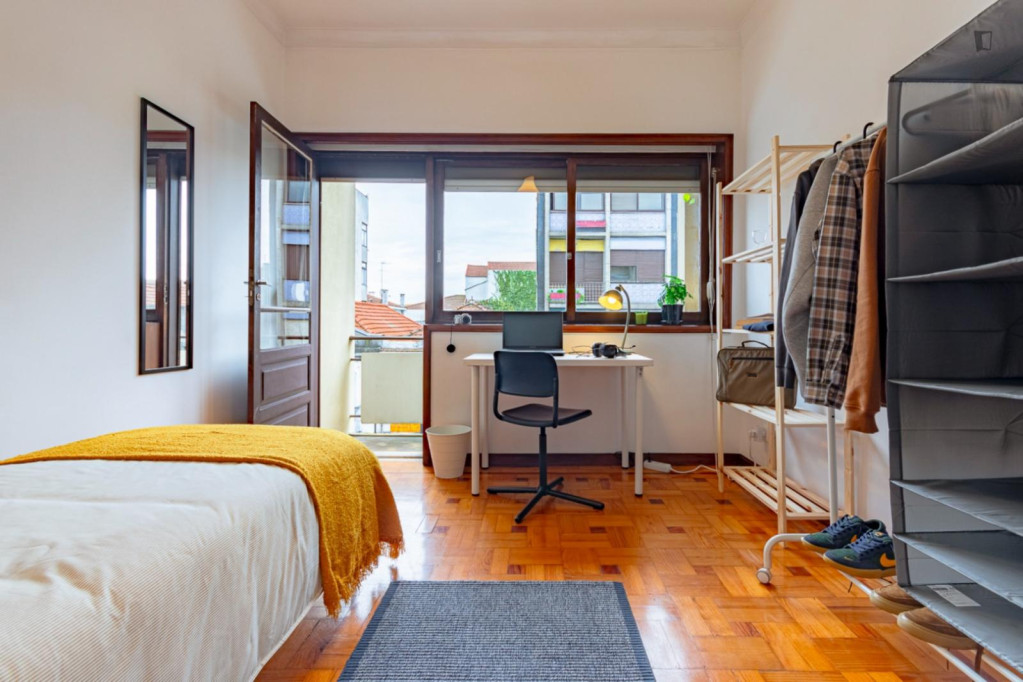 Nice Single Bedroom with Balcony close to Campanhã train - Porto - chambre - ImmoJeune