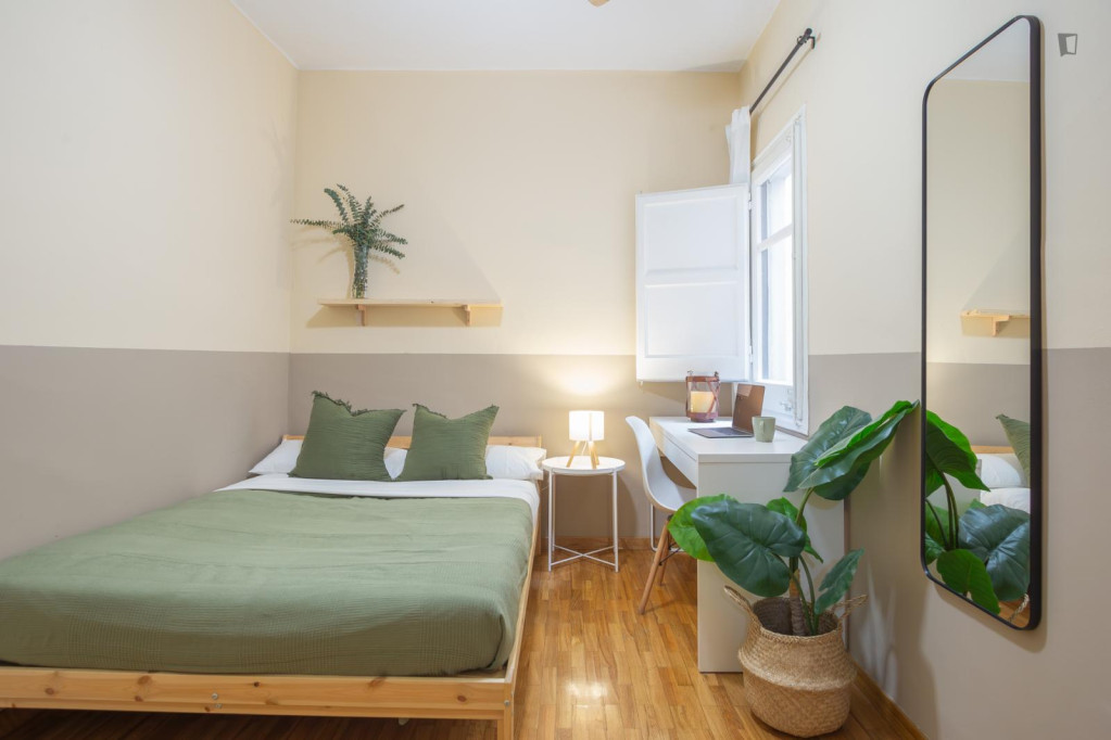 Cozy double bedroom in pleasant flat in Sant Gervasi - Barcelone - chambre - ImmoJeune