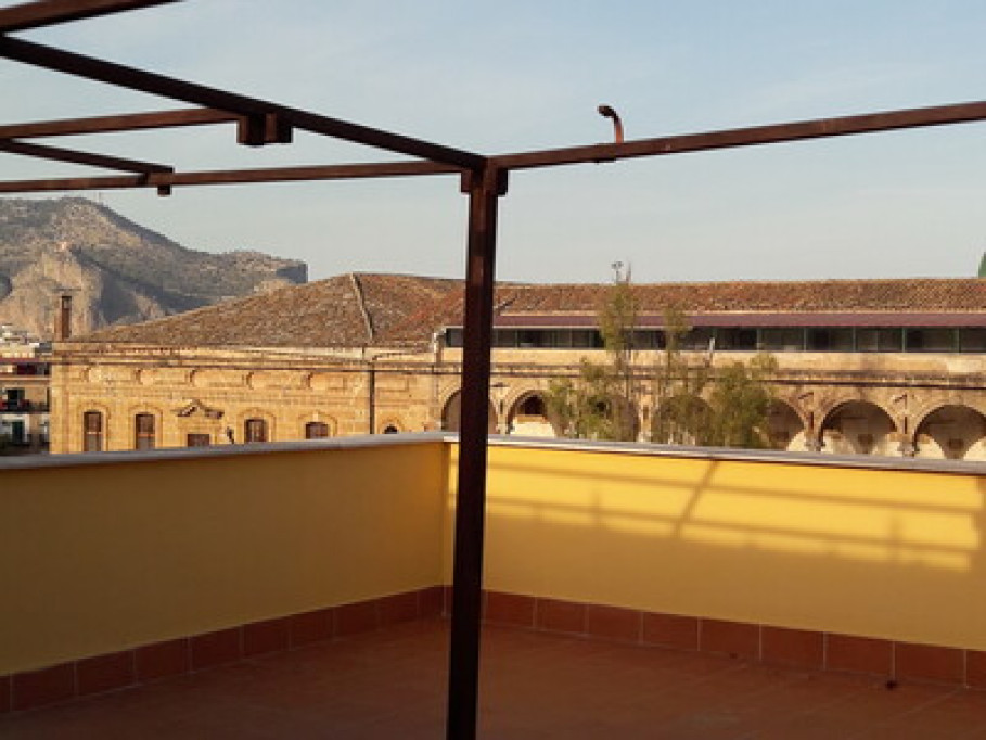 Apartment with terrace