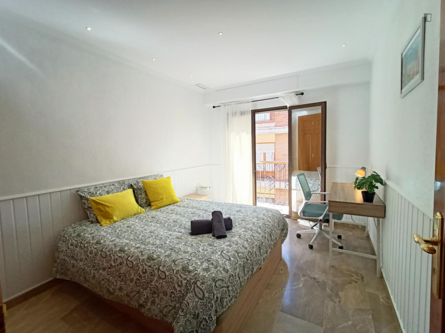 homely double bedroom in Elche
