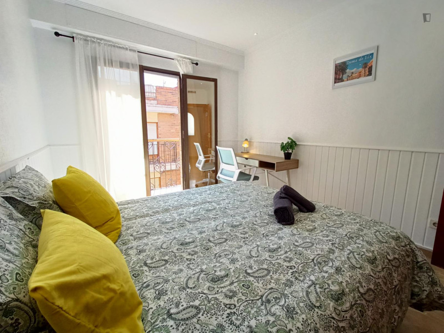 homely double bedroom in Elche