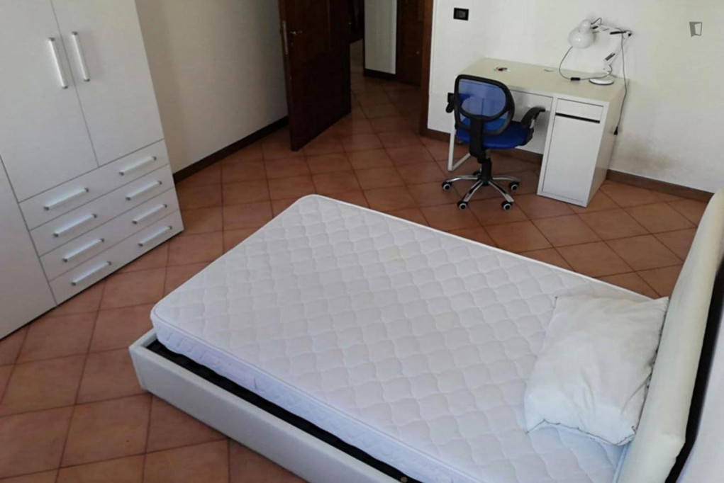 Single bedroom in a shared apartment - Padova - chambre - ImmoJeune