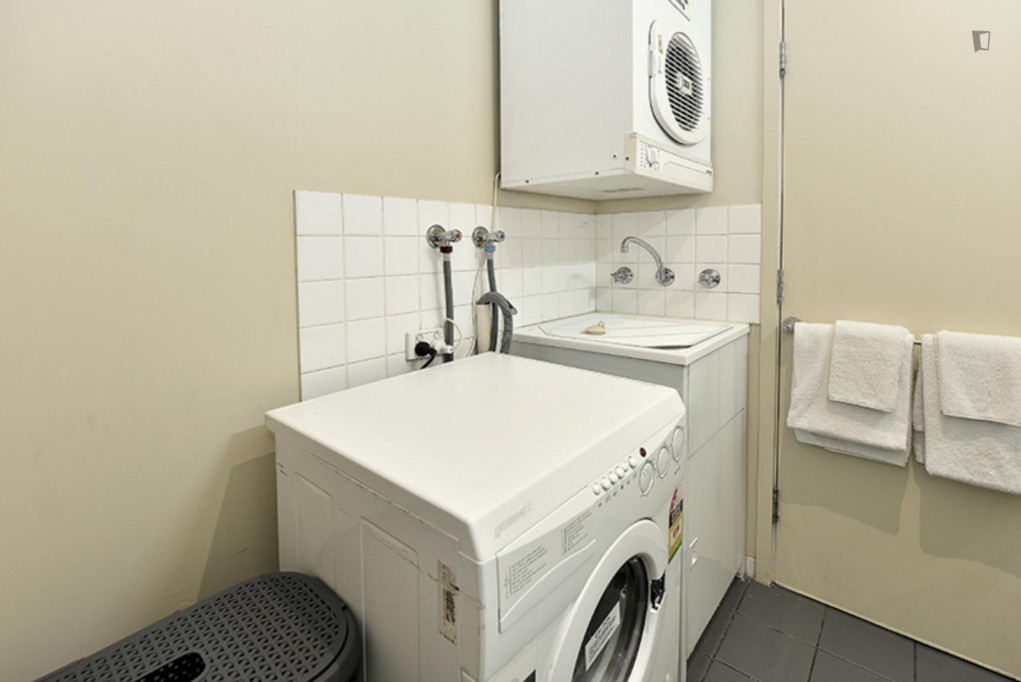 Spacious 1-bedroom apartment near Charles Sturt University Study Centres, Melbourne - Melbourne - chambre - ImmoJeune