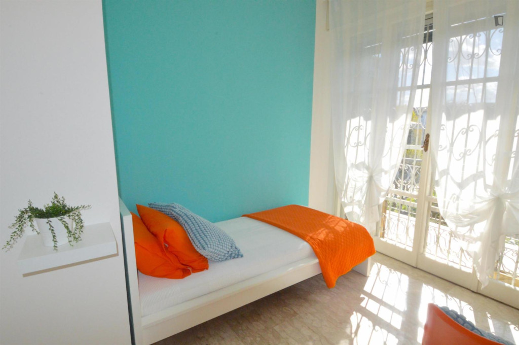 Welcoming single bedroom near Parco della Resistenza - Modena - chambre - ImmoJeune
