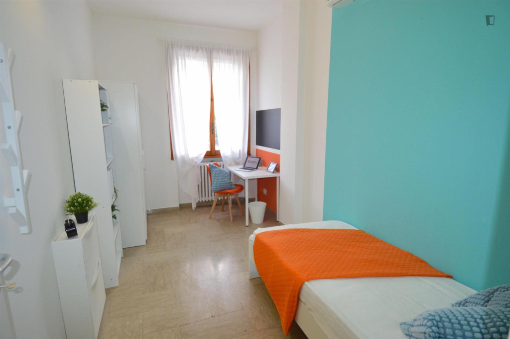 Appealing single bedroom in Emilia Est - Modena - chambre - ImmoJeune