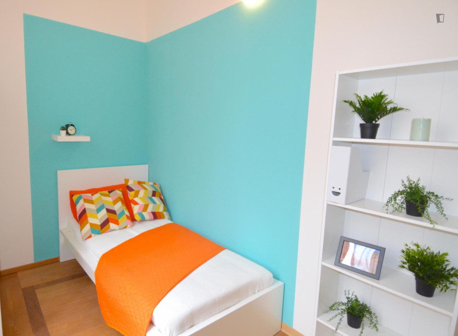 Inviting single bedroom in the centre of Modena - Modena - chambre - ImmoJeune