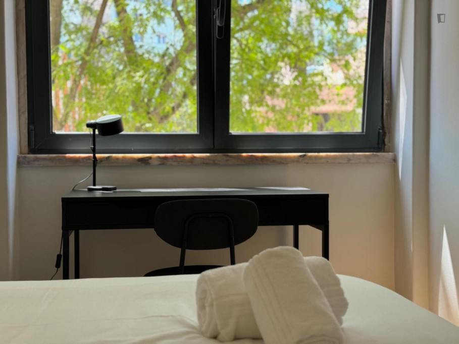 Lovely bedroom next to 7 Rios metro station - Lisbonne - chambre - ImmoJeune