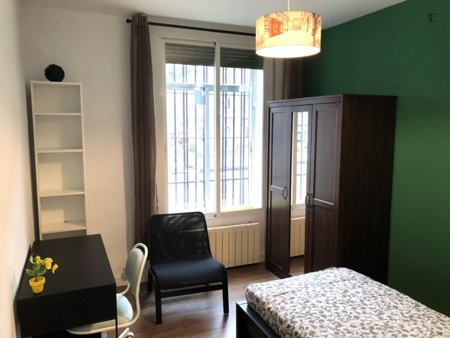 Single bedroom in 7-bedroom apartment - Madrid - chambre - ImmoJeune