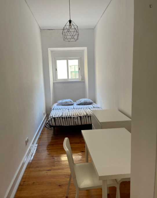 Radiant bedroom in Areeiro - Lisbonne - chambre - ImmoJeune