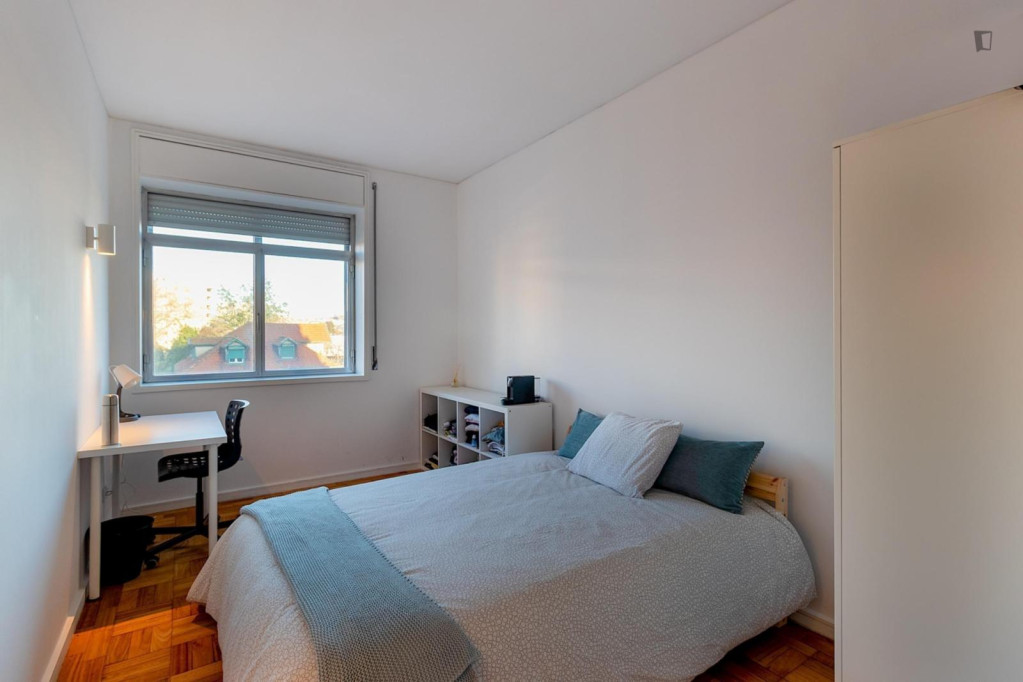 Beautiful double bedroom in a student flat - Porto - chambre - ImmoJeune