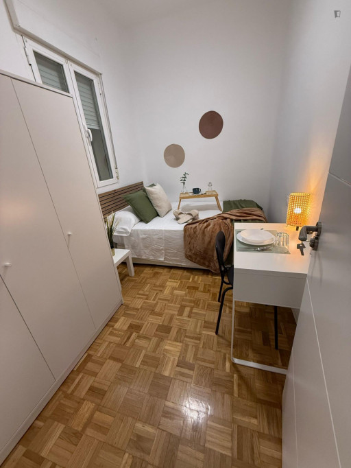 Modern double bedroom in well-connected Chamberí - Madrid - chambre - ImmoJeune