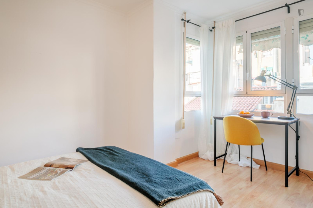 Bedroom for rent in Valdes 6, Alicante - Alicante - chambre - ImmoJeune
