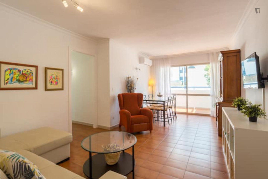 Cool 3-bedroom flat close to Playa El Dedo - Malaga - chambre - ImmoJeune