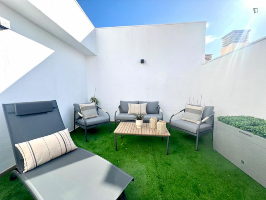 Pleasant 1-bedroom flat with terrace near Playa de La Malagueta
