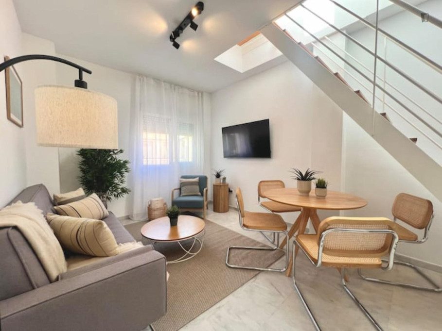 Pleasant 1-bedroom flat with terrace near Playa de La Malagueta - Malaga - chambre - ImmoJeune