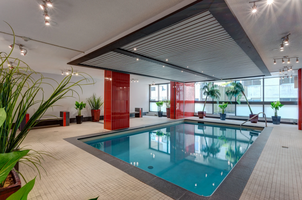 1025 Sherbrooke