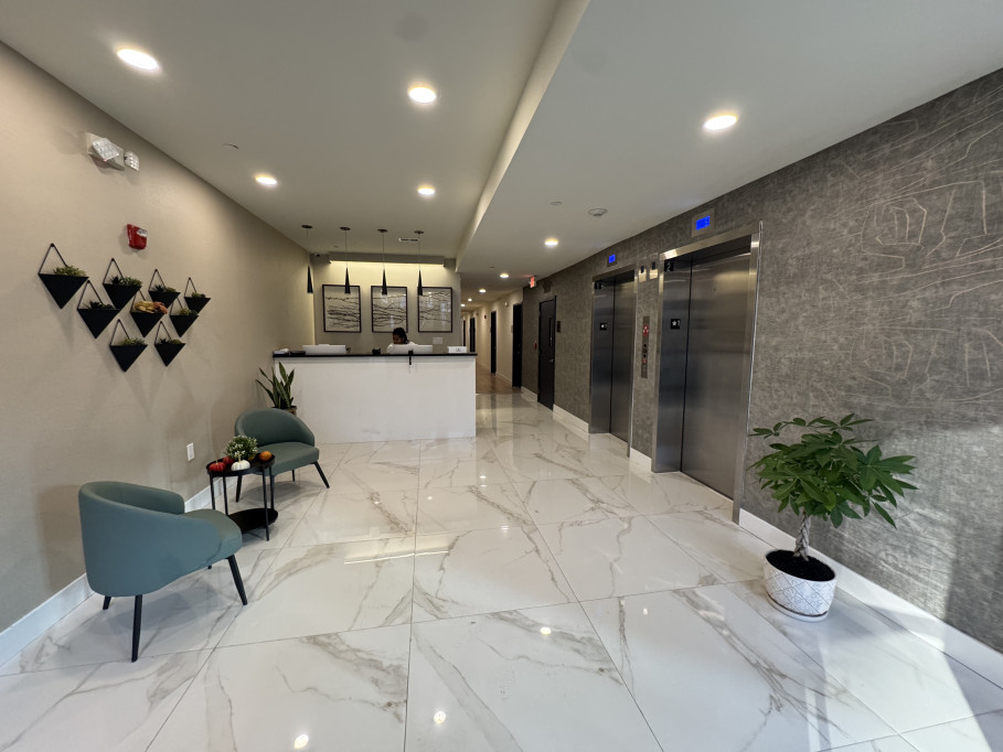 4211 Suites