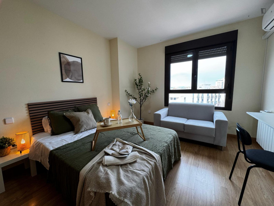 Pleasant single bedroom in well-connected Móstoles - Madrid - chambre - ImmoJeune