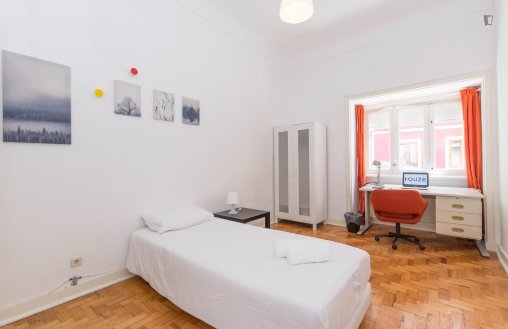 Neat and cosy single bedroom in Lapa - Lisbonne - chambre - ImmoJeune