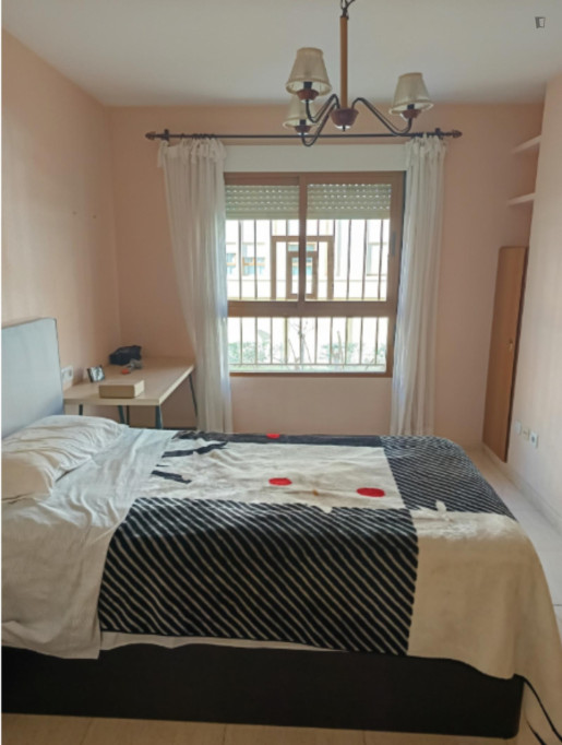 Exciting Single Bedroom close to Sant Joan d'Alacant University Hospital - Alicante - chambre - ImmoJeune