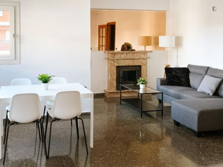 Modern 4-bedroom flat in Quatre Carreres - Valence - chambre - ImmoJeune