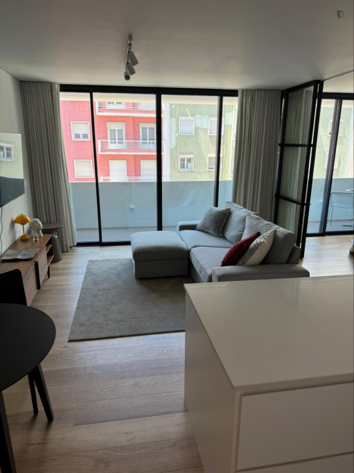 Charming studio in a luxury condominium - Lisbonne - chambre - ImmoJeune