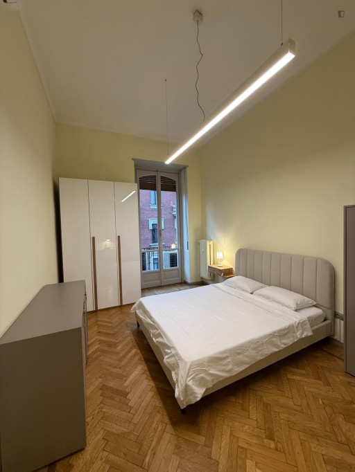 Cool Bedroom in Turin, Crocetta area - Turin - chambre - ImmoJeune