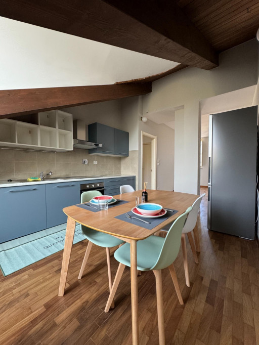 Bright 2-Bedroom Apartment in Turin - Turin - chambre - ImmoJeune