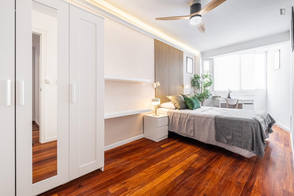 Very nice double bedroom in the heart of Alicante - Alicante - chambre - ImmoJeune