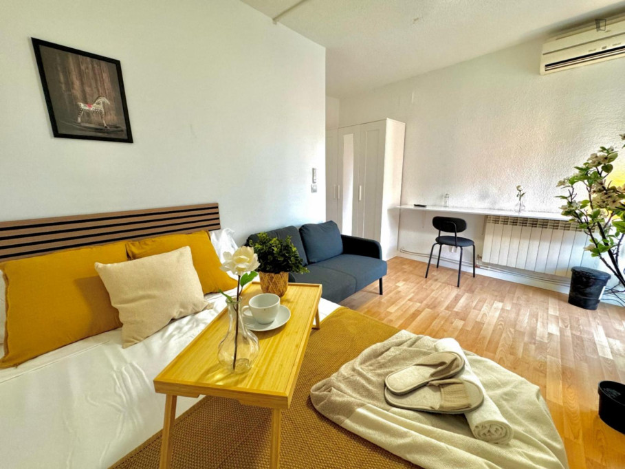 Neat and cosy double bedroom in Coslada - Madrid - chambre - ImmoJeune