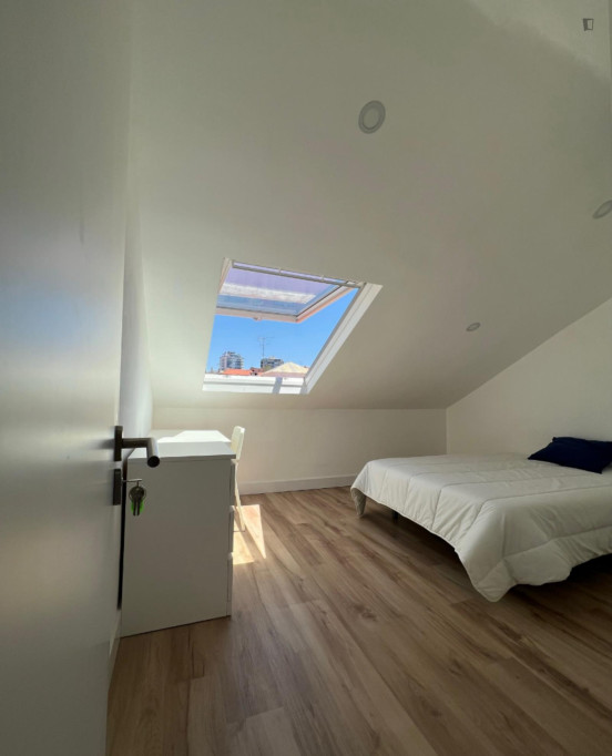 Delightful bedroom next to IST - Lisbonne - chambre - ImmoJeune