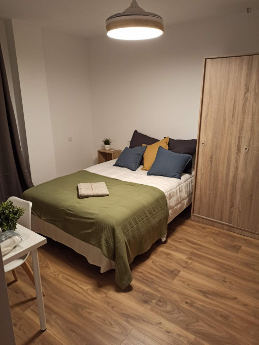 Very cool double bedroom in Vélez-Málaga - Malaga - chambre - ImmoJeune