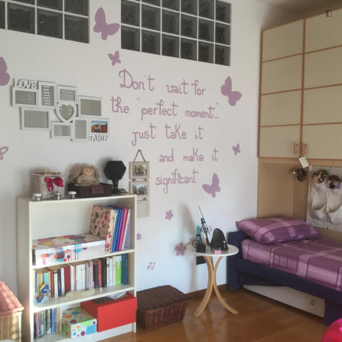 Cozy single bedroom well-connected to the La Masa Bovisa campus of Politecnico di Milano - Milan - chambre - ImmoJeune