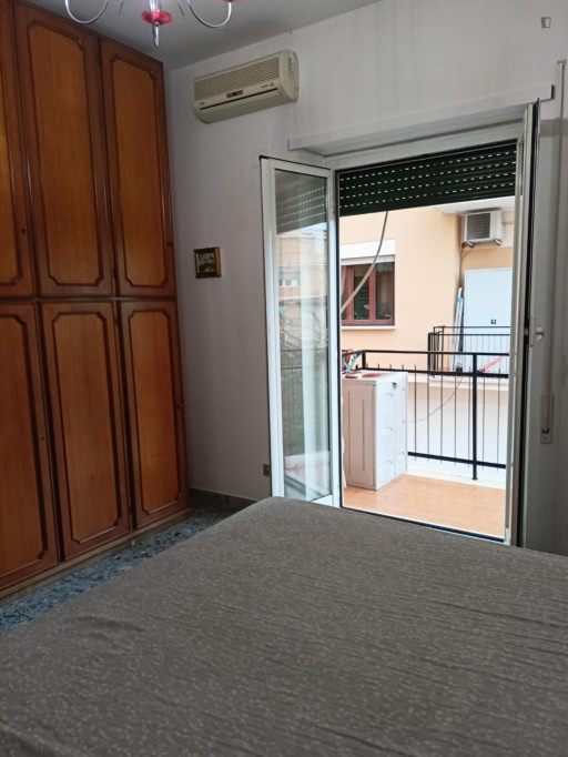 Large and bright single room with balcony - S. Filippo Neri / Monte Mario area - Rome - chambre - ImmoJeune