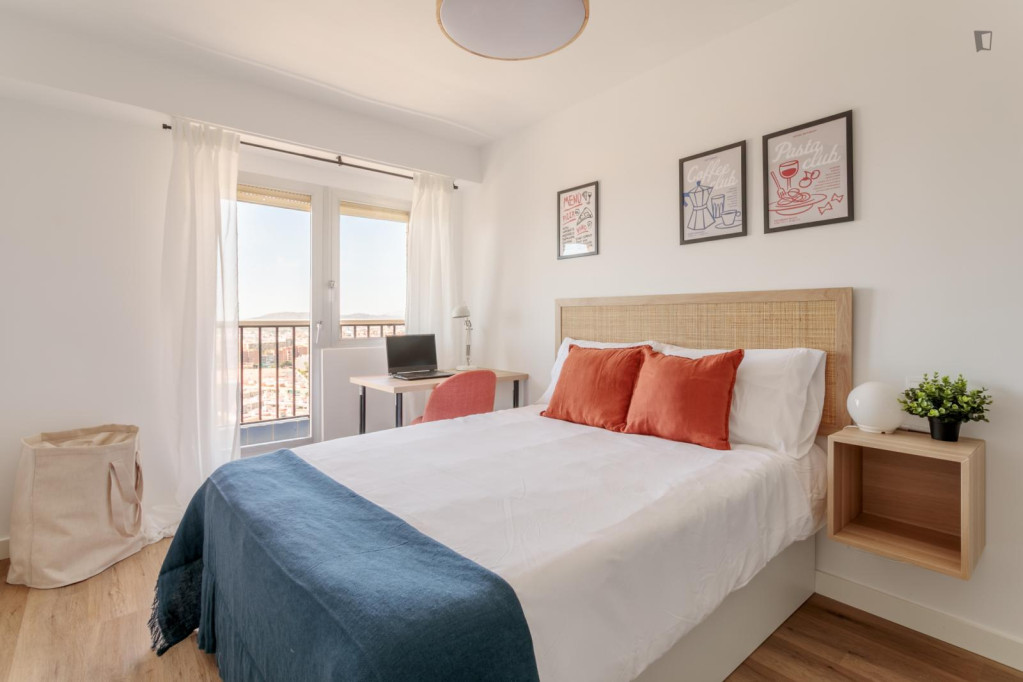 Bedroom for rent in Bono Guarner 21, Alicante - Alicante - chambre - ImmoJeune
