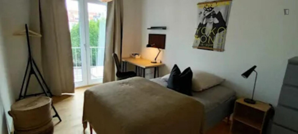 Inviting double bedroom near the Munich Central Station  - Munich - chambre - ImmoJeune