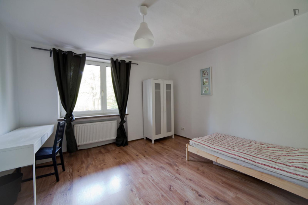 Spacious single bedroom near Sendlinger Park - Munich - chambre - ImmoJeune