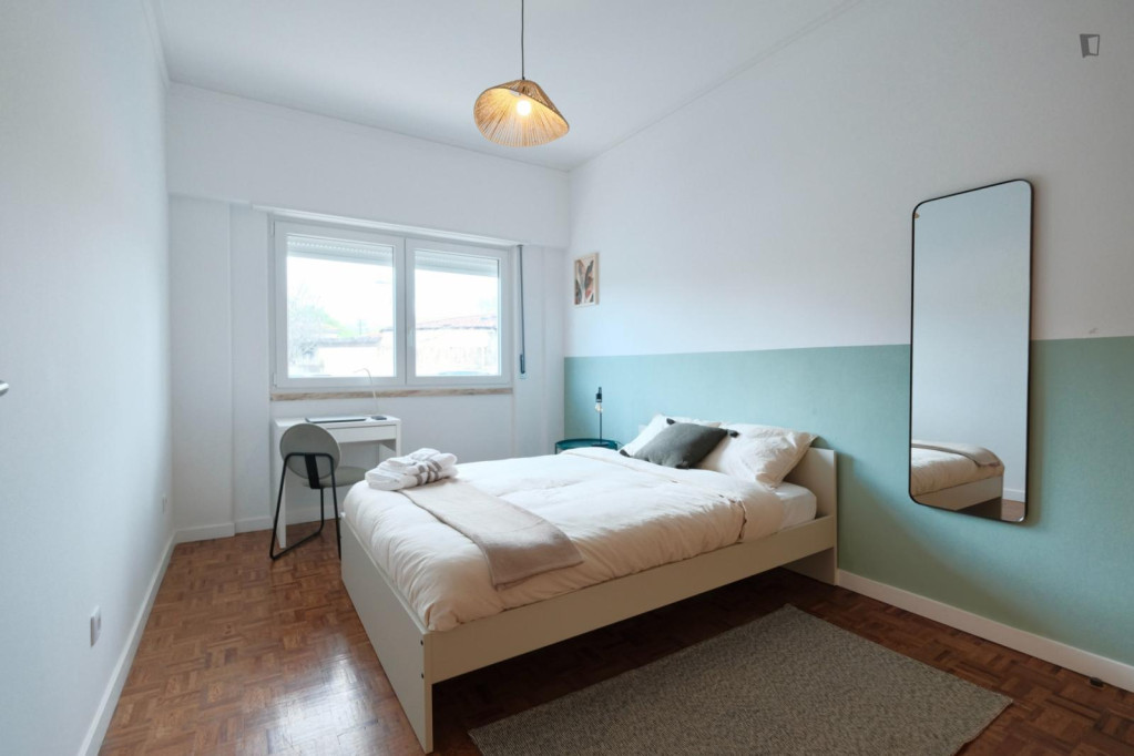 Neat and cosy double bedroom in Benfica - Lisbonne - chambre - ImmoJeune
