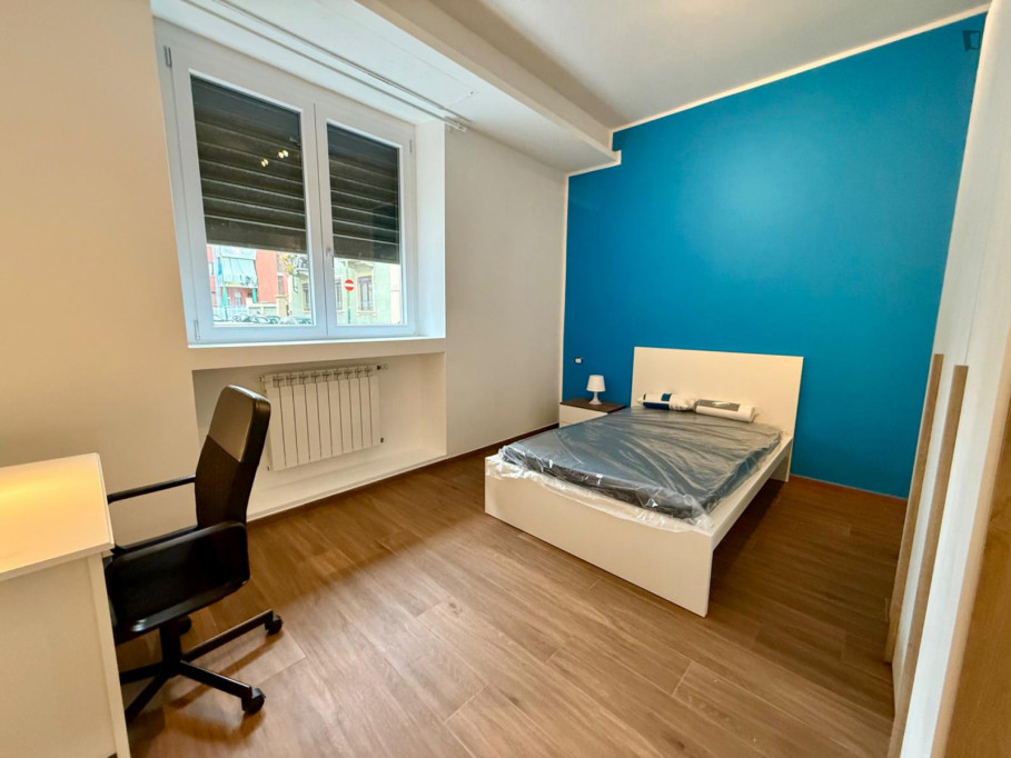 Cozy Bedroom in a Shared Modern Apartment - Turin - chambre - ImmoJeune