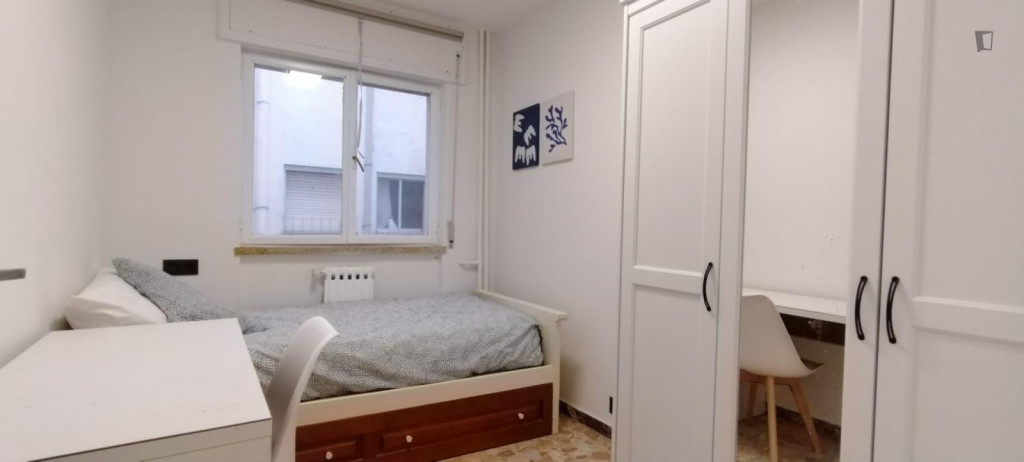 Snug single bedroom the heart of Salamanca - Salamanca - chambre - ImmoJeune