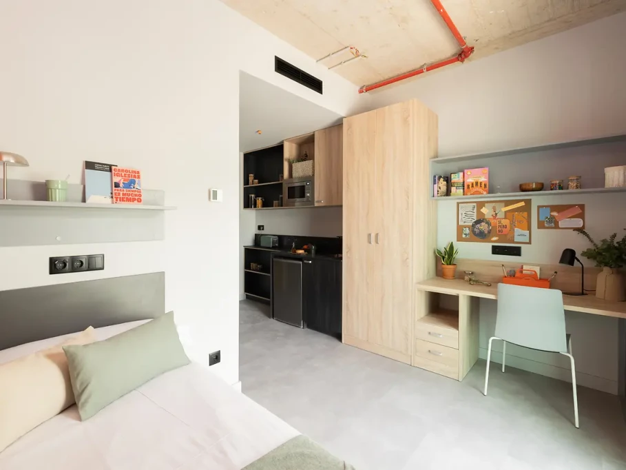 Maria Oliveras - Barcelone - chambre - ImmoJeune