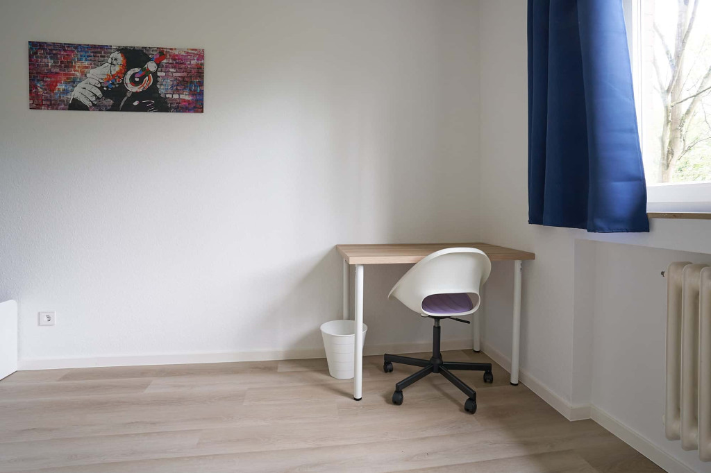 Kölner Landstraße - Room 2