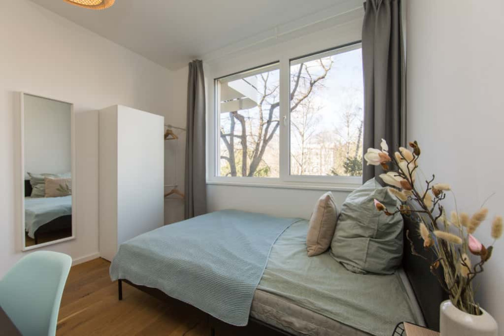 Zimmer in der Nazarethkirchstraße 51 (Aufgang D)