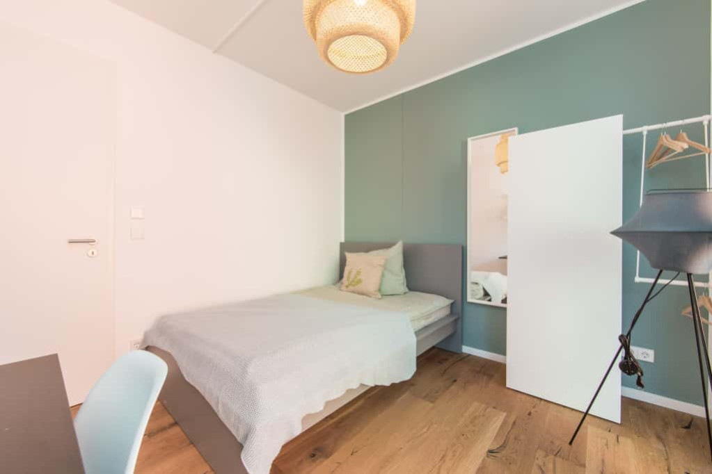 Zimmer in der Nazarethkirchstraße 51 (Aufgang E)