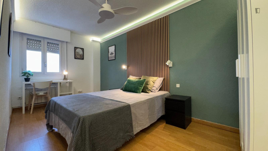 Pleasant single bedroom in shared flat in Boadilla del Monte - Madrid - chambre - ImmoJeune